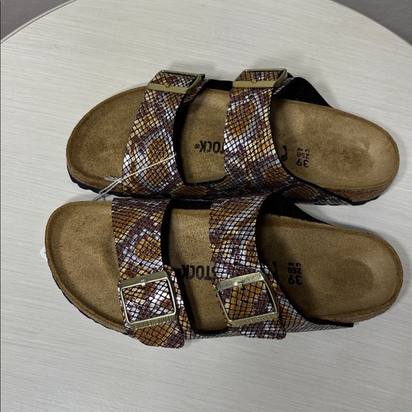 Birkenstock Arizona sandals in the "Brown Python" colorway.NWT Size 8-8.5 Women - Picture 4 of 9